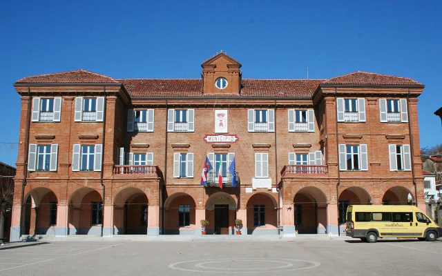 Castelnuovo Belbo | Consegna Costituzione Italiana ai diciottenni